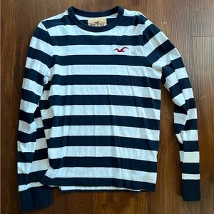 Hollister Men's Navy and White Striped Shirt